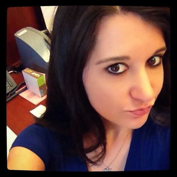 Meet your Posher, Kimberly - Picture 7 of 7